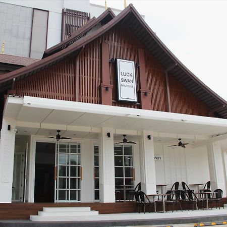 Luckswan Boutique Chiang Rai - Sha Extra Plus Hotel Exterior photo